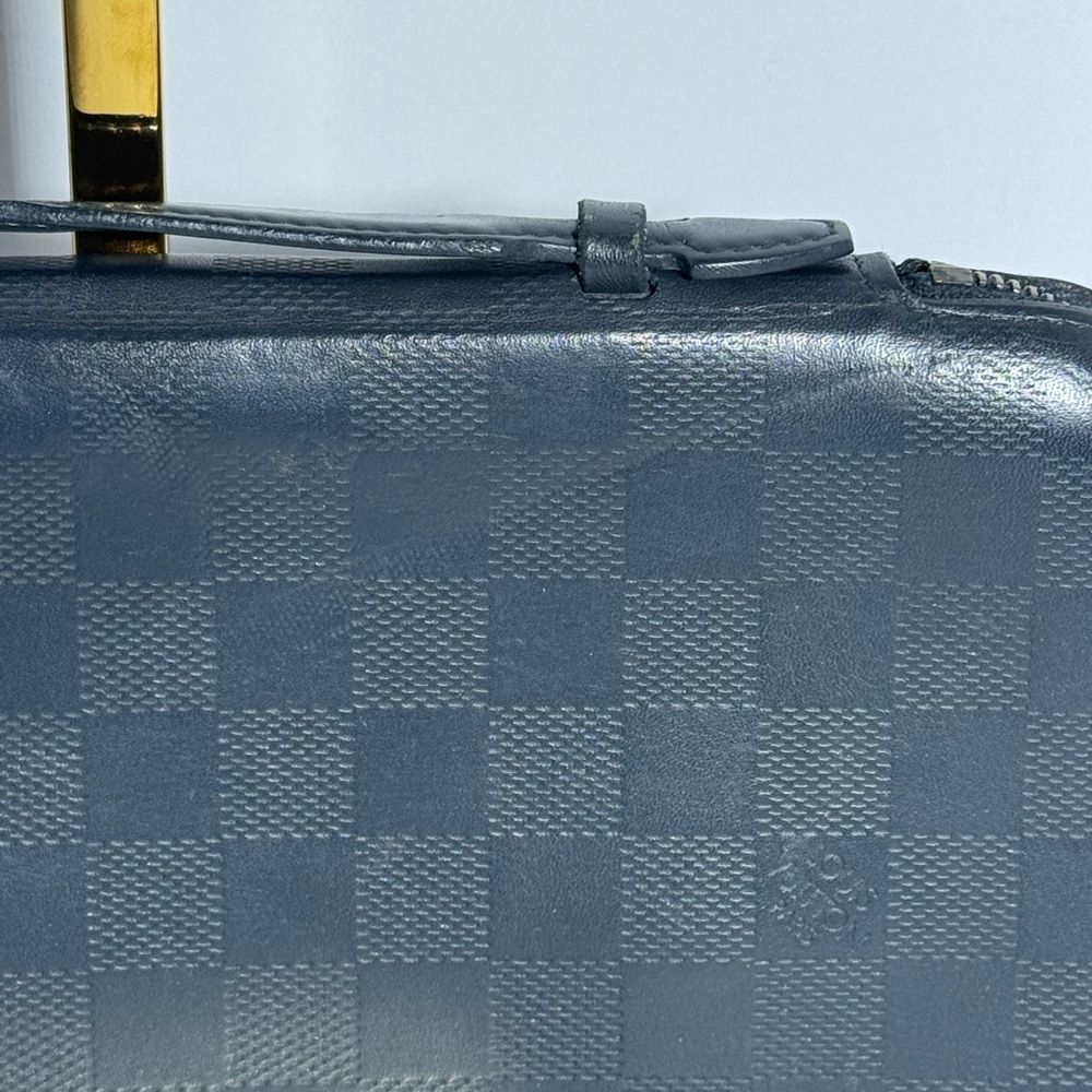 Black Louis Vuitton Damier Ebene Bag - Picture 3 of 8